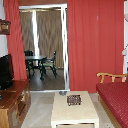 Carolina - Arca Rent Benidorm